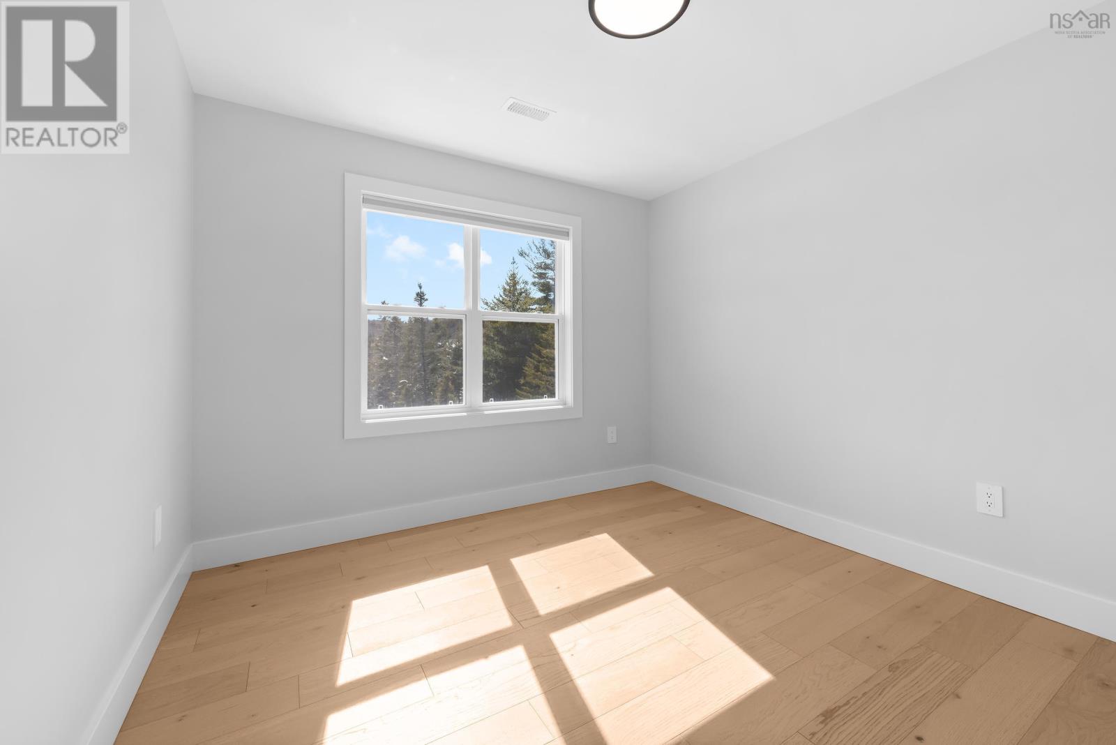 8 TREKKER DRIVE - 27