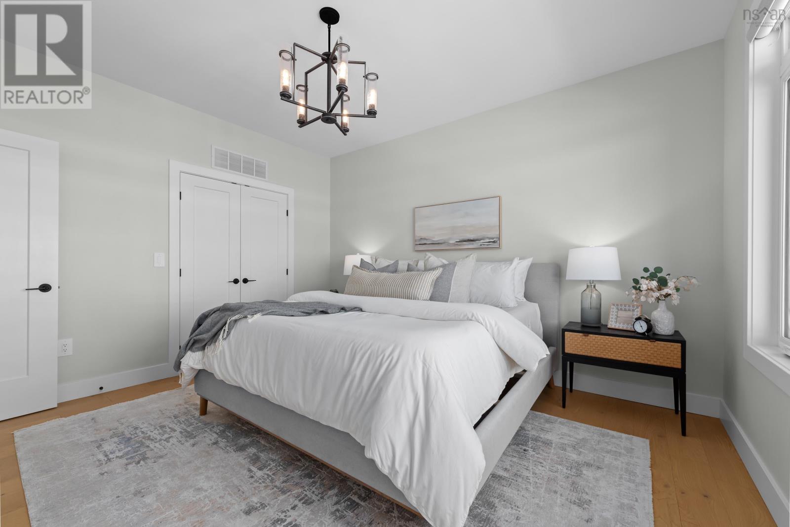 8 TREKKER DRIVE - 22