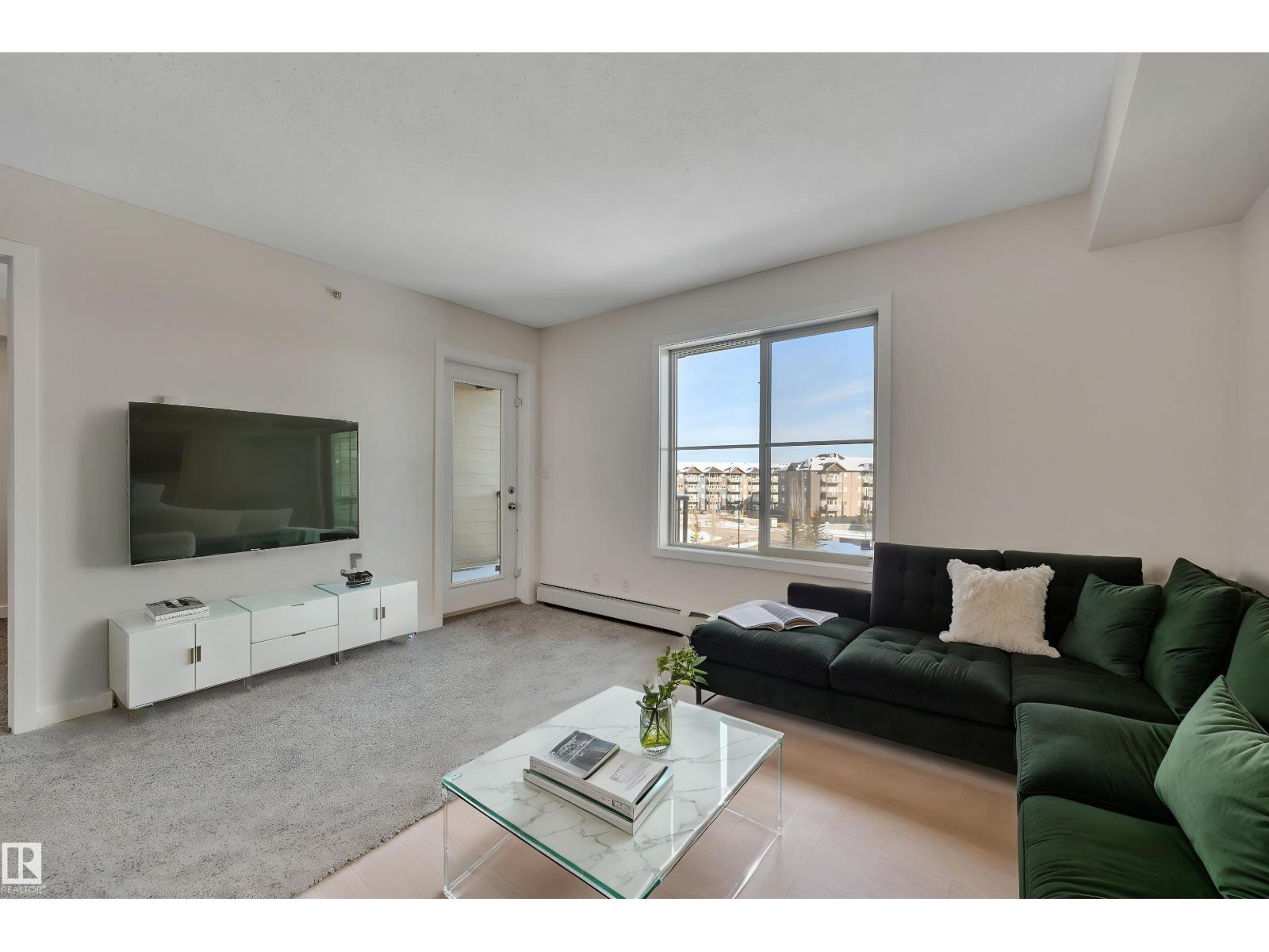 #415 12035 22 AV SW - 12