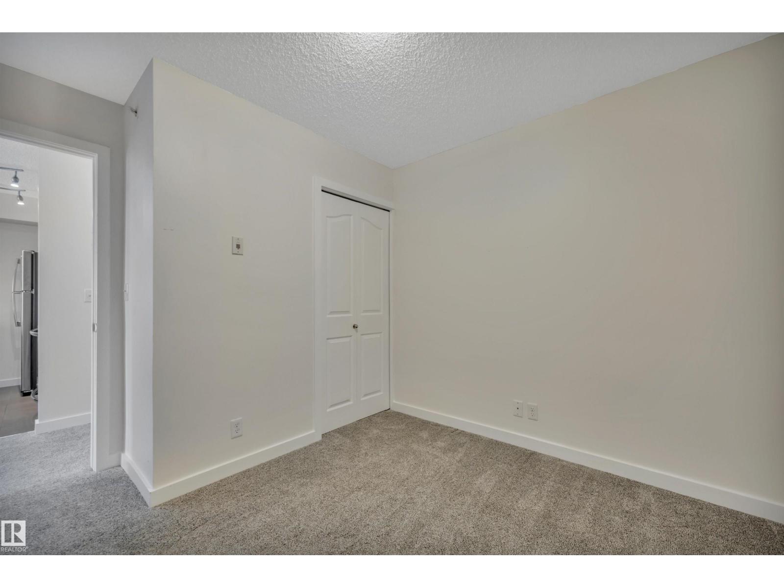 #415 12035 22 AV SW - 25