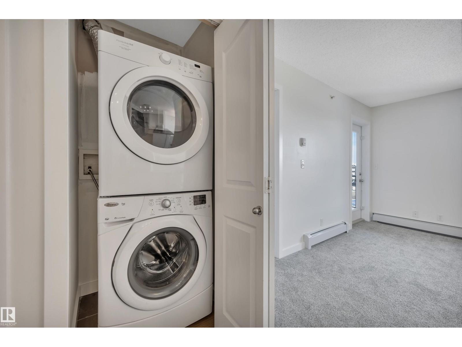 #415 12035 22 AV SW - 26
