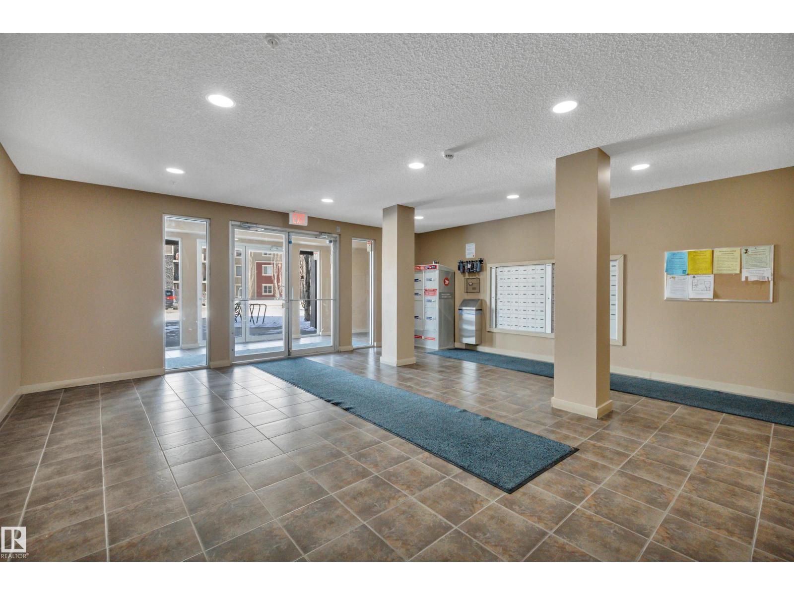 #415 12035 22 AV SW - 5