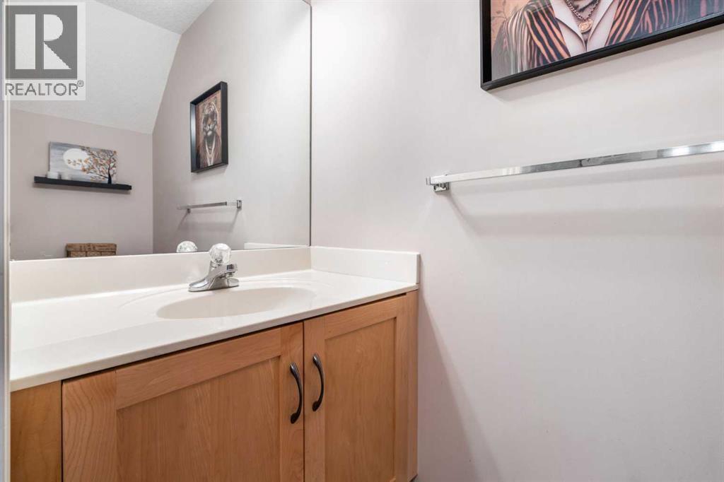 Single Family House 4 Level for Sale in  Bridlewood Lane SW Bridlewood Calgary 