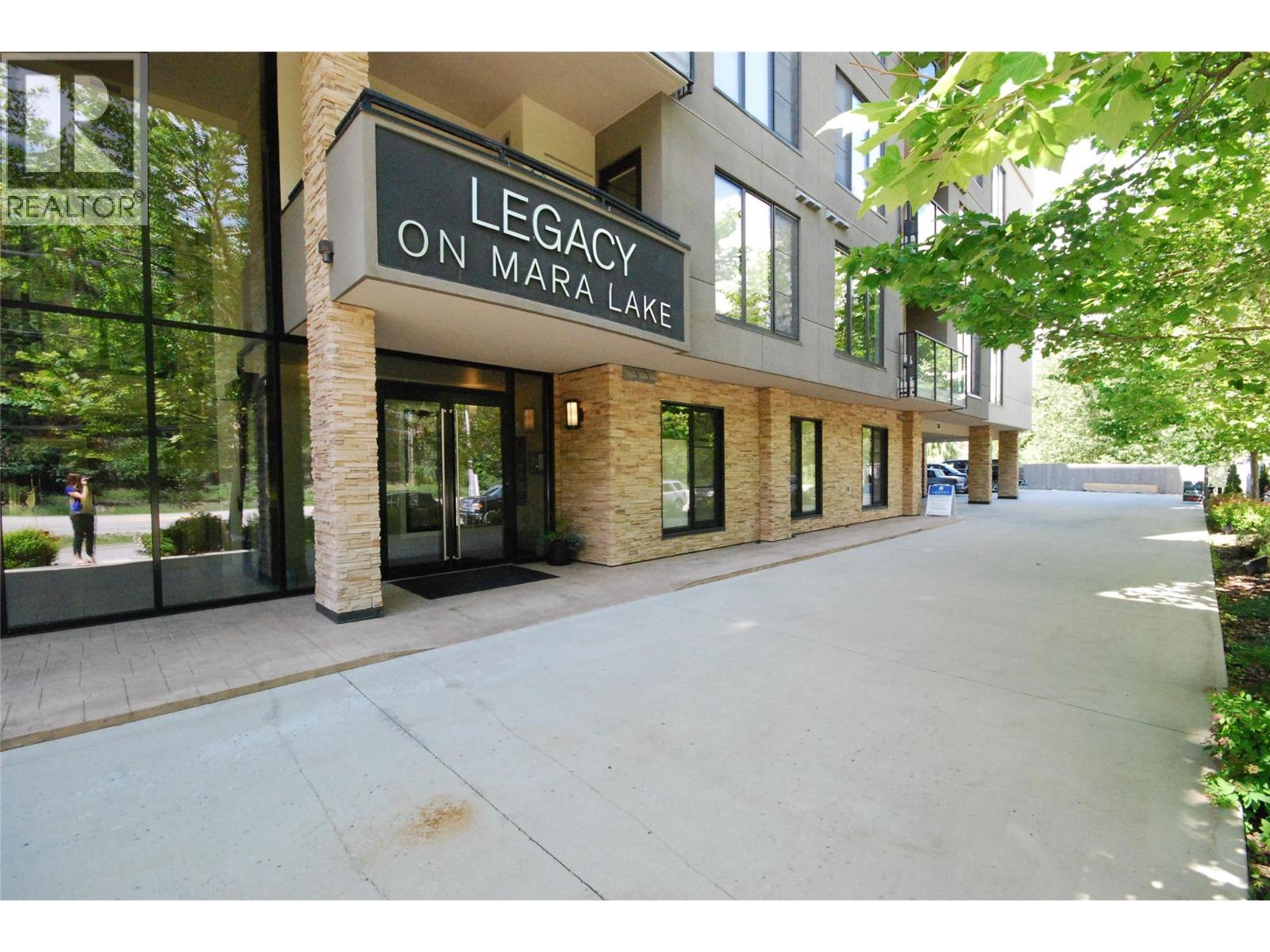 408 326 Mara Lake Lane, Sicamous