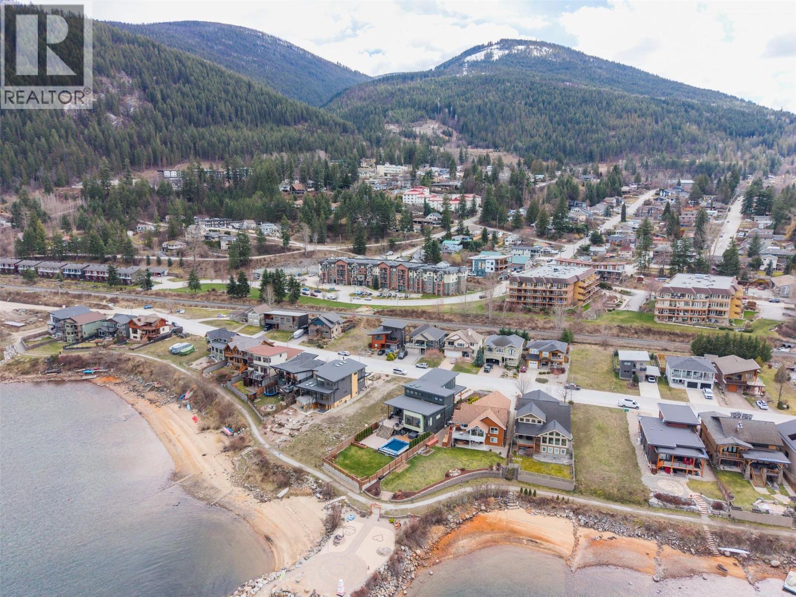  1002 Sproat Drive, Nelson