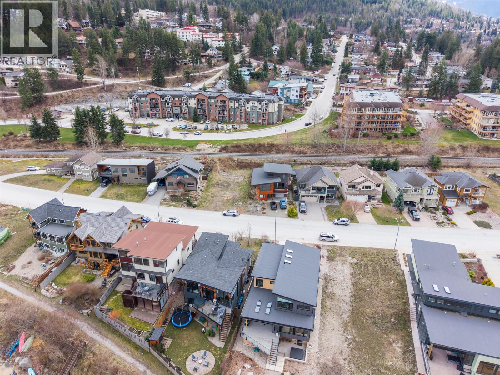  1002 Sproat Drive, Nelson