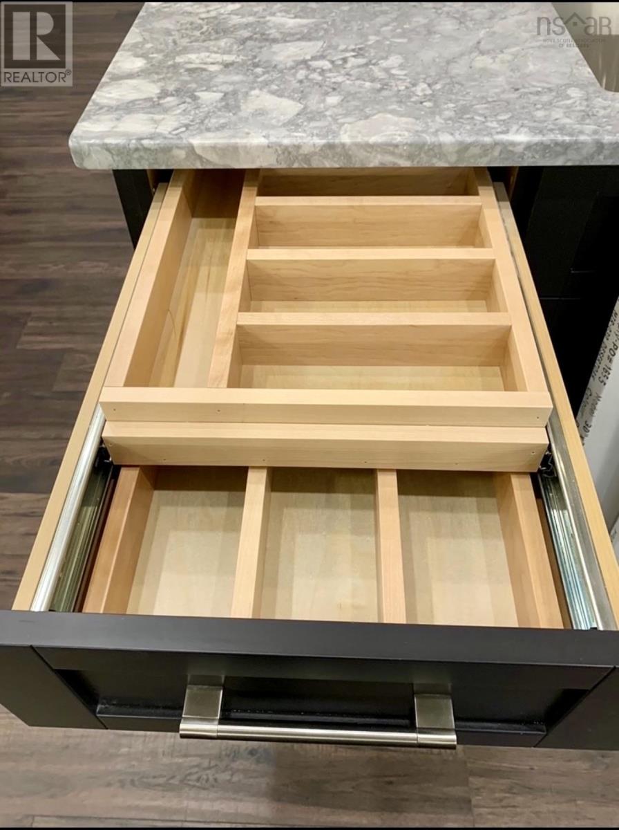 Property 6 of 49 of 834 Belvar Drive