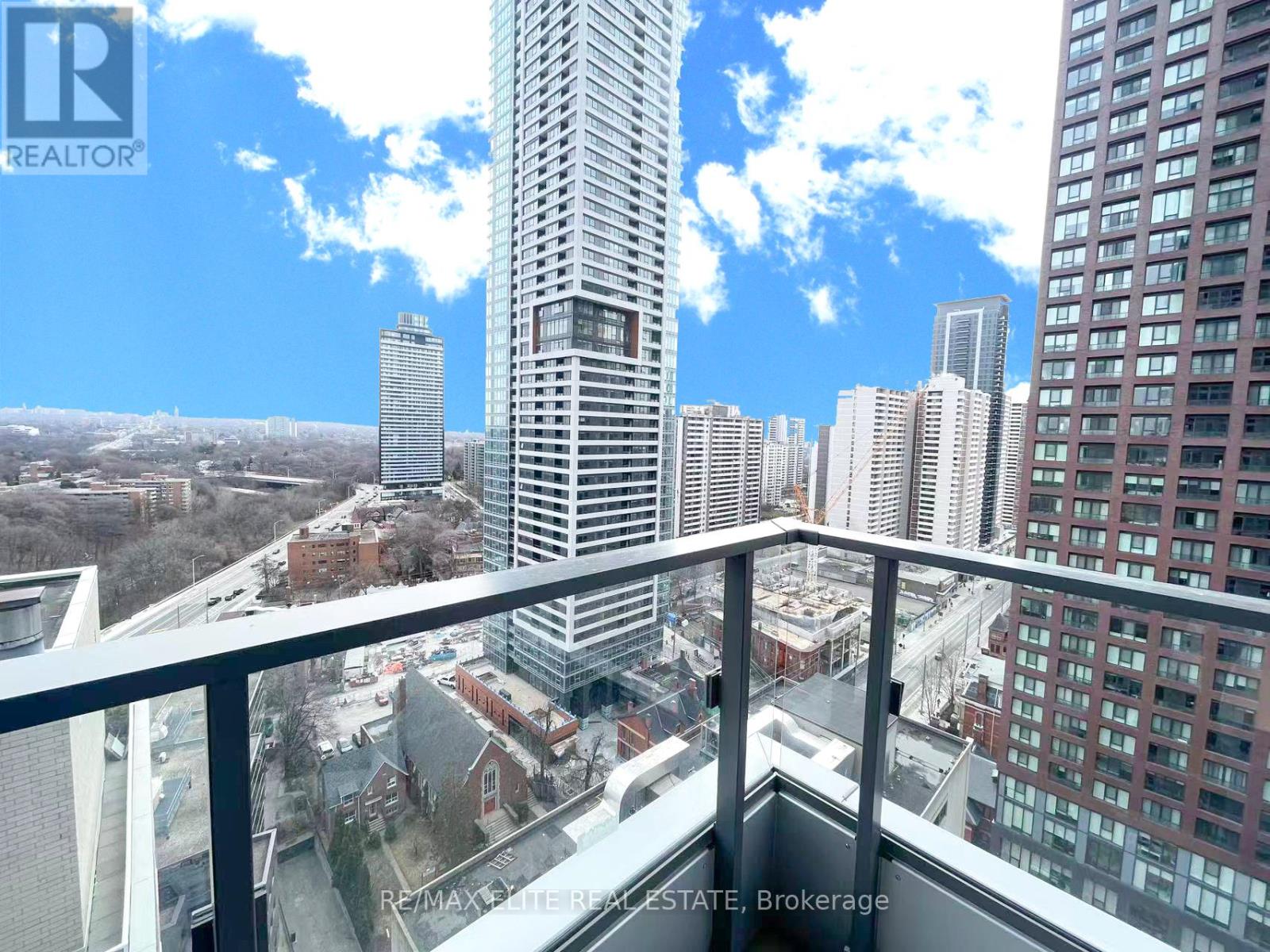 #1711 395 BLOOR STREET E - 11