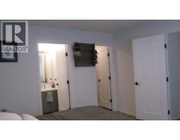 4873 Kemmi Crescent, 108 Mile Ranch, BC V0K2Z0 Photo 11