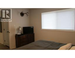 4873 Kemmi Crescent, 108 Mile Ranch, BC V0K2Z0 Photo 12