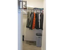 4873 Kemmi Crescent, 108 Mile Ranch, BC V0K2Z0 Photo 15