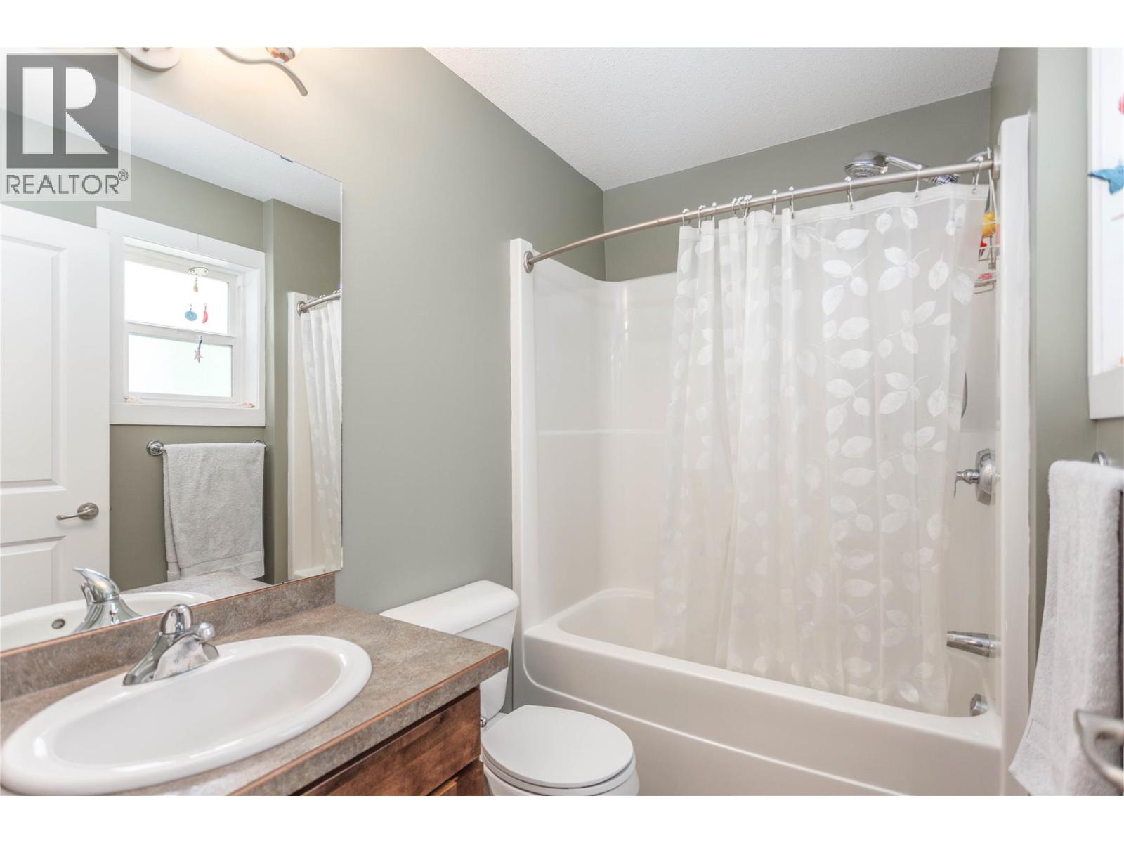 1859 SCHUNTER DRIVE - 32