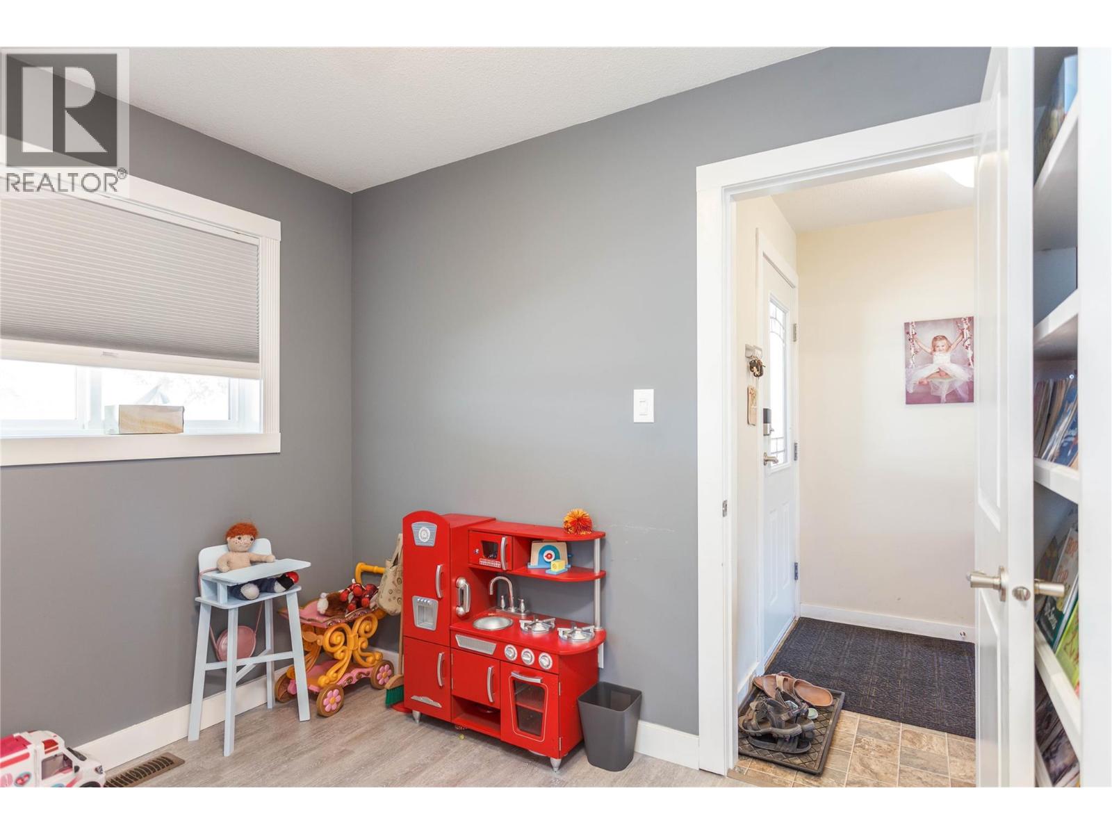 1859 SCHUNTER DRIVE - 30