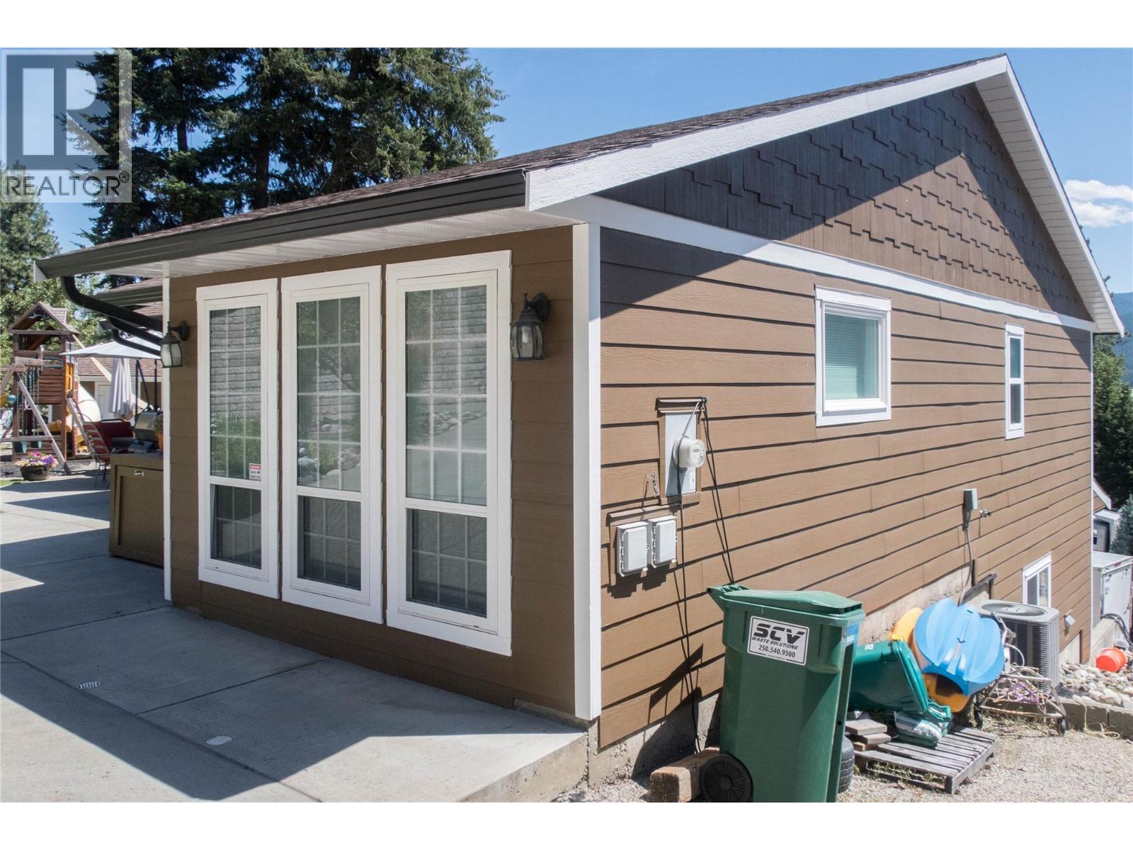 1859 SCHUNTER DRIVE - 26