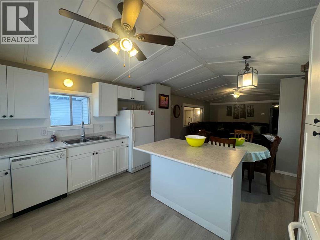 Single Family House Mobile Home for Sale in #   Gray Drive Glendale Red Deer 