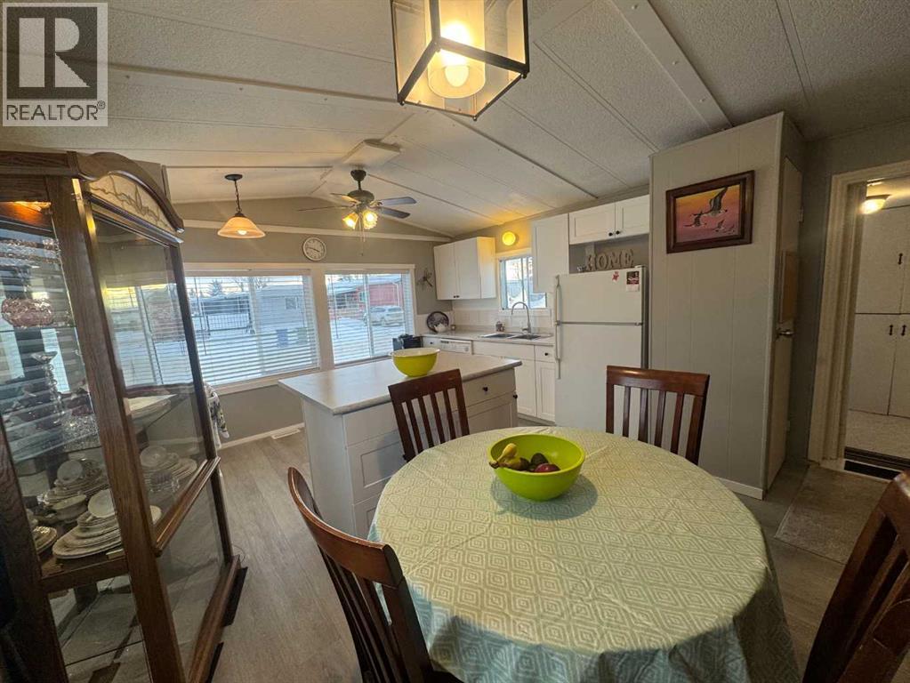Single Family House Mobile Home for Sale in #   Gray Drive Glendale Red Deer 