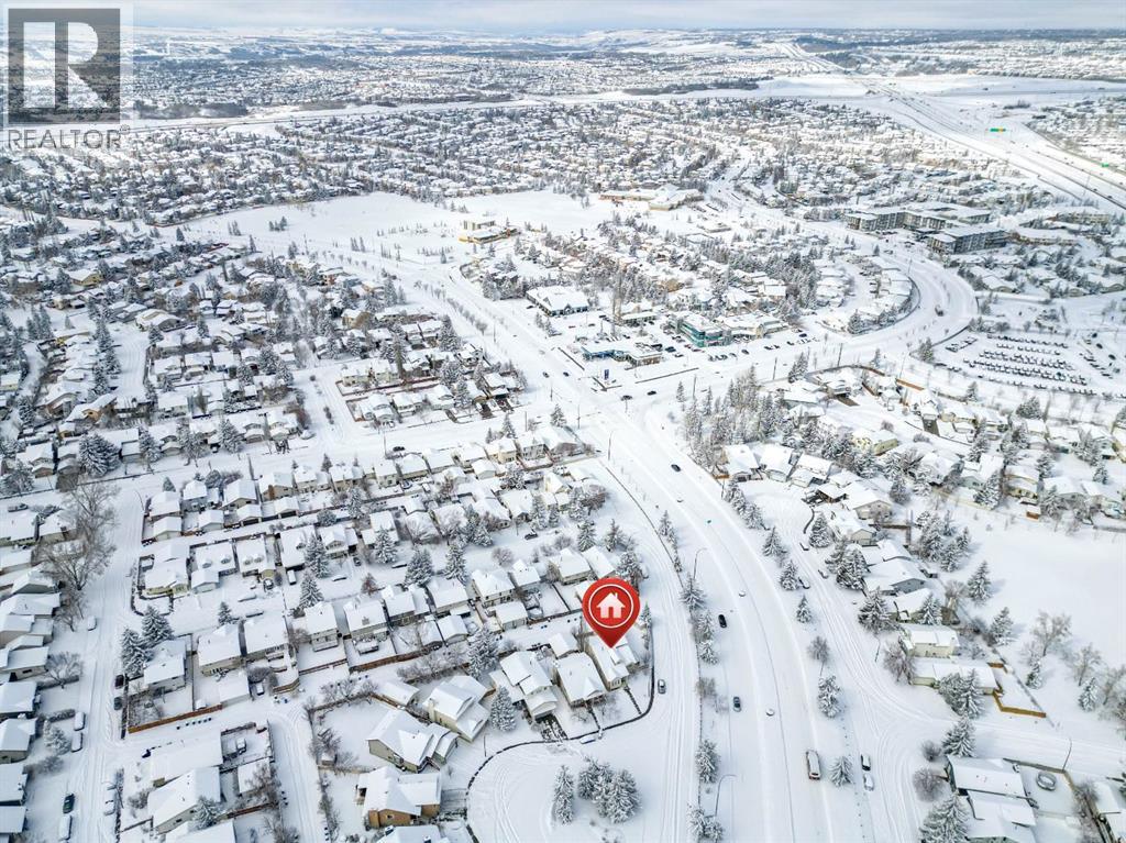 Single Family House 4 Level for Sale in  Scenic Way NW Scenic Acres Calgary 