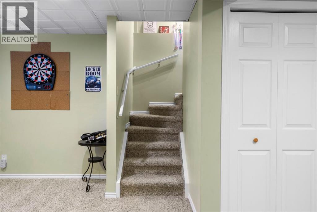 Single Family House for Sale in  Coventry Hills Drive NE Coventry Hills Calgary 