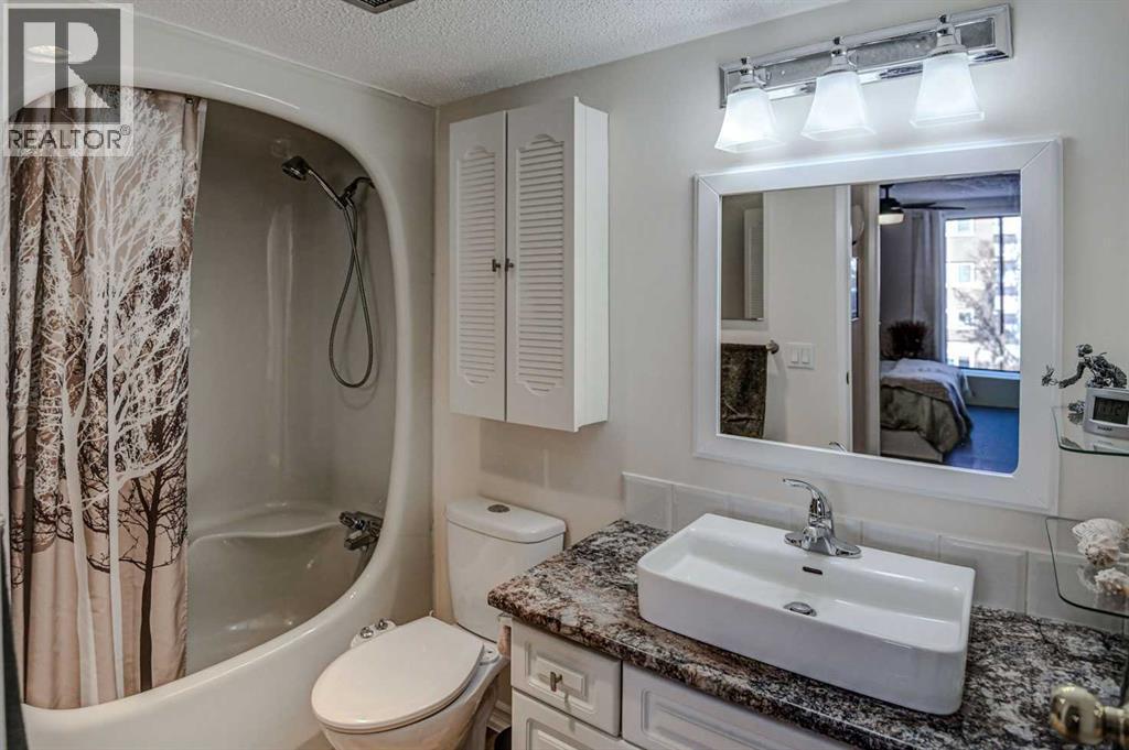 Single Family House for Sale in    Avenue SW Windsor Park Calgary 