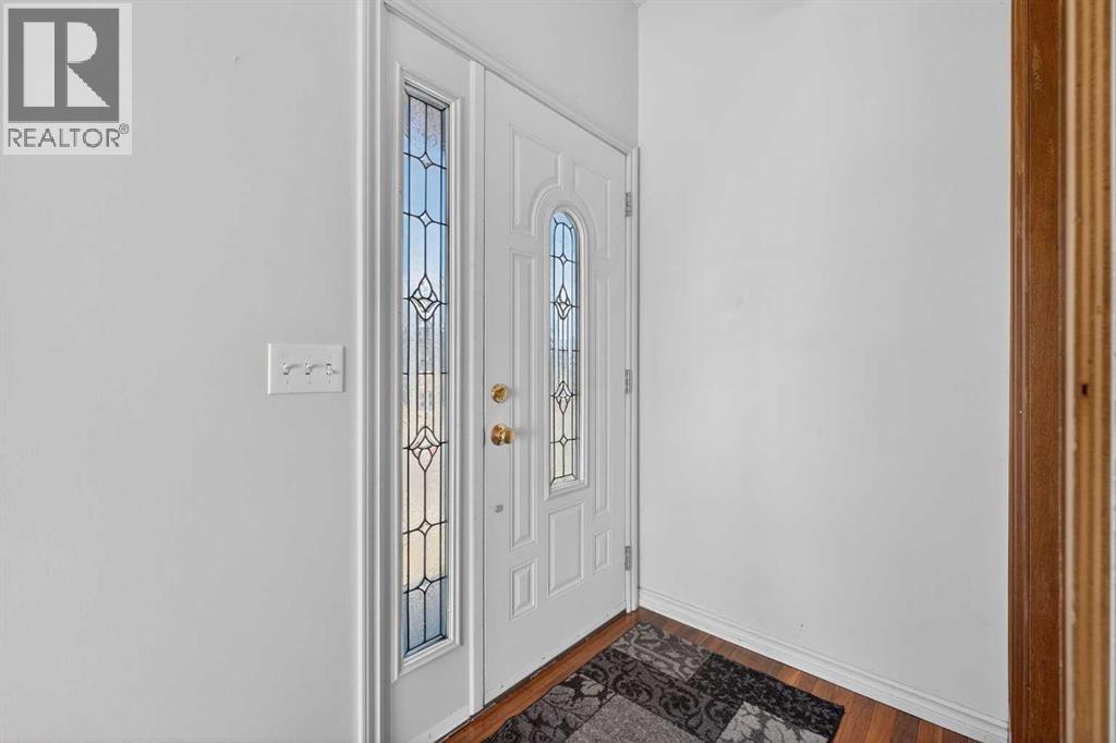 Single Family House 4 Level for Sale in  Taraglen Court NE Taradale Calgary 