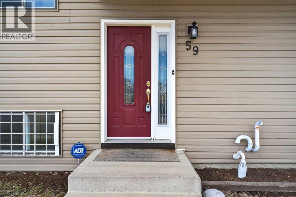 Single Family House 4 Level for Sale in  Taraglen Court NE Taradale Calgary 