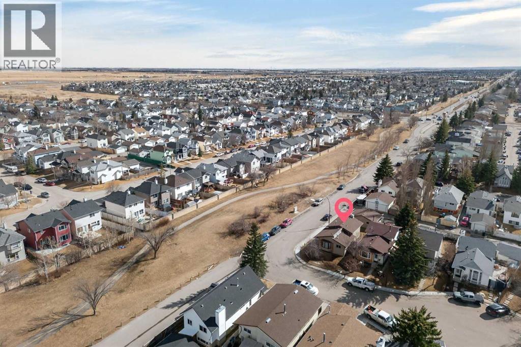 Single Family House 4 Level for Sale in  Taraglen Court NE Taradale Calgary 