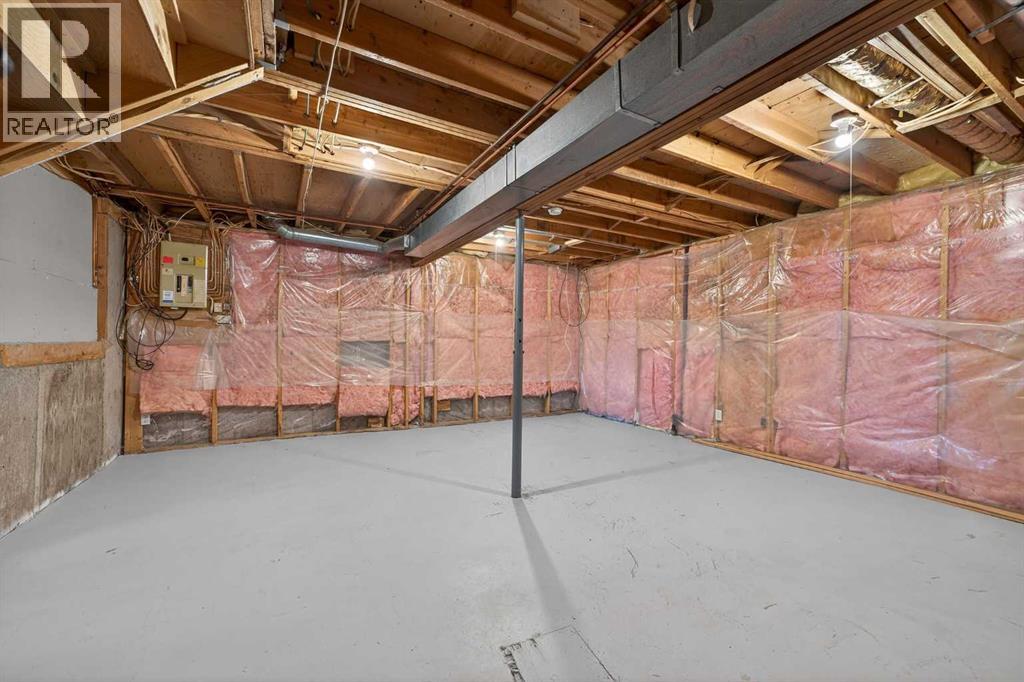 Single Family House 4 Level for Sale in  Taraglen Court NE Taradale Calgary 