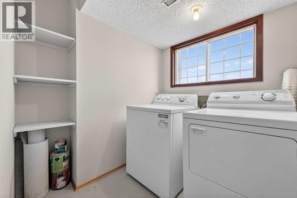 Single Family House 4 Level for Sale in  Taraglen Court NE Taradale Calgary 