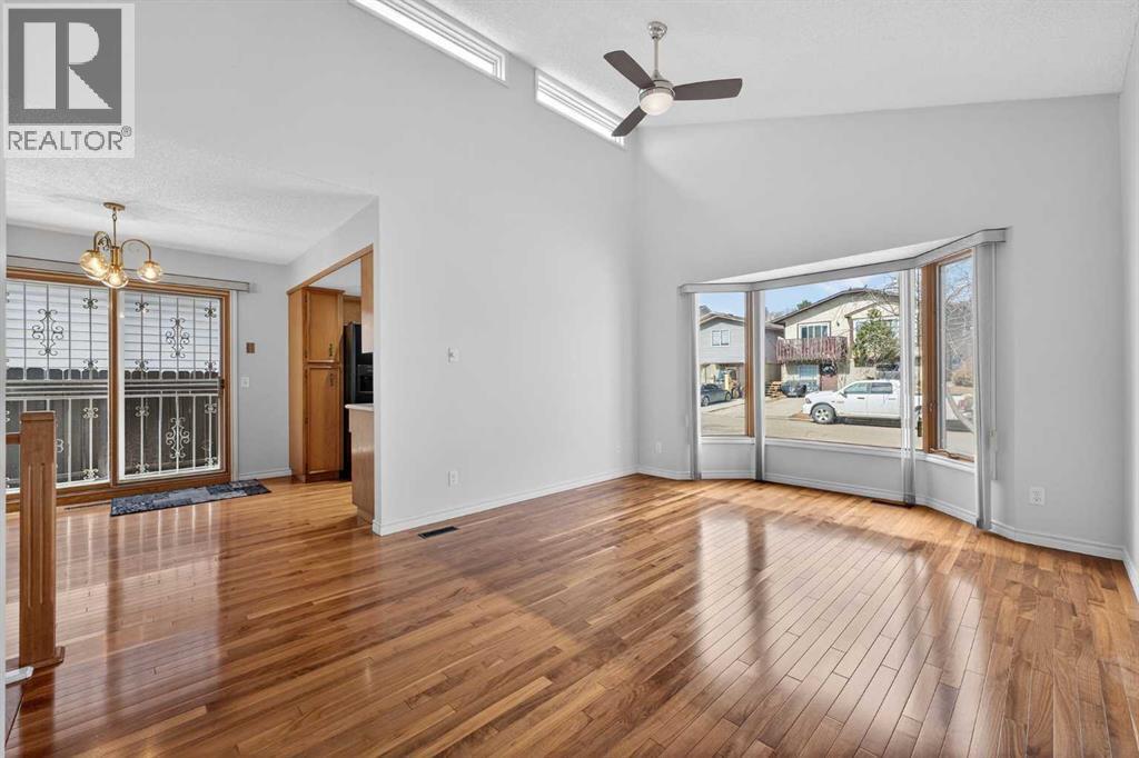 Single Family House 4 Level for Sale in  Taraglen Court NE Taradale Calgary 