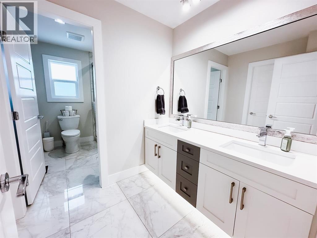 3922 AREND DRIVE - 20