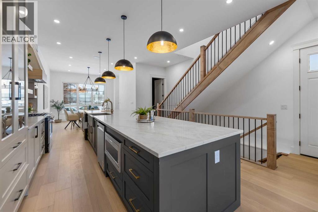 Single Family House for Sale in   Avenue SW North Glenmore Park Calgary 