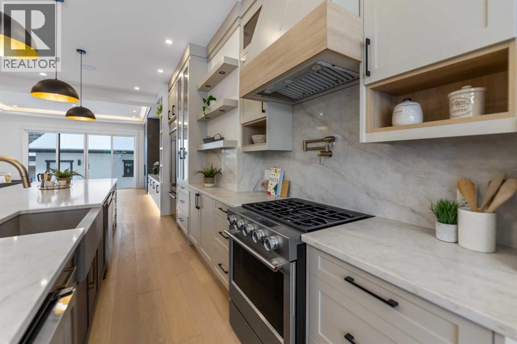 Single Family House for Sale in   Avenue SW North Glenmore Park Calgary 