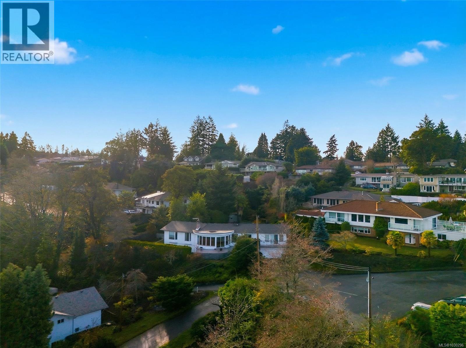  5054 Catalina Terrace, Saanich