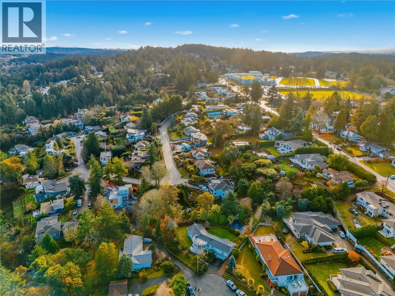  5054 Catalina Terrace, Saanich