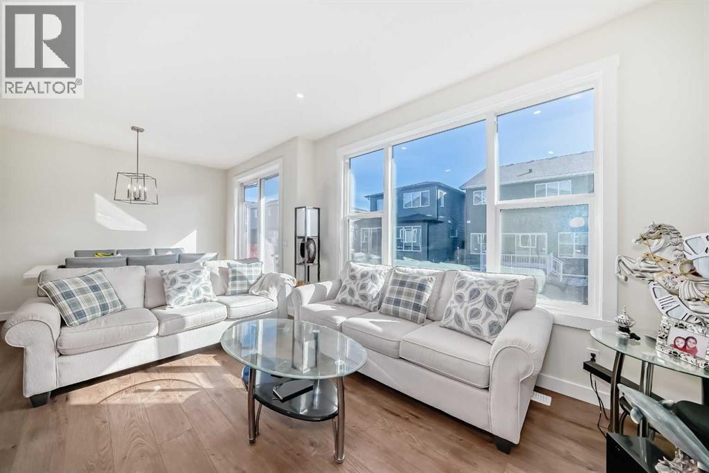 Single Family House for Sale in  Silver Spruce Grove SW Silverado Calgary 