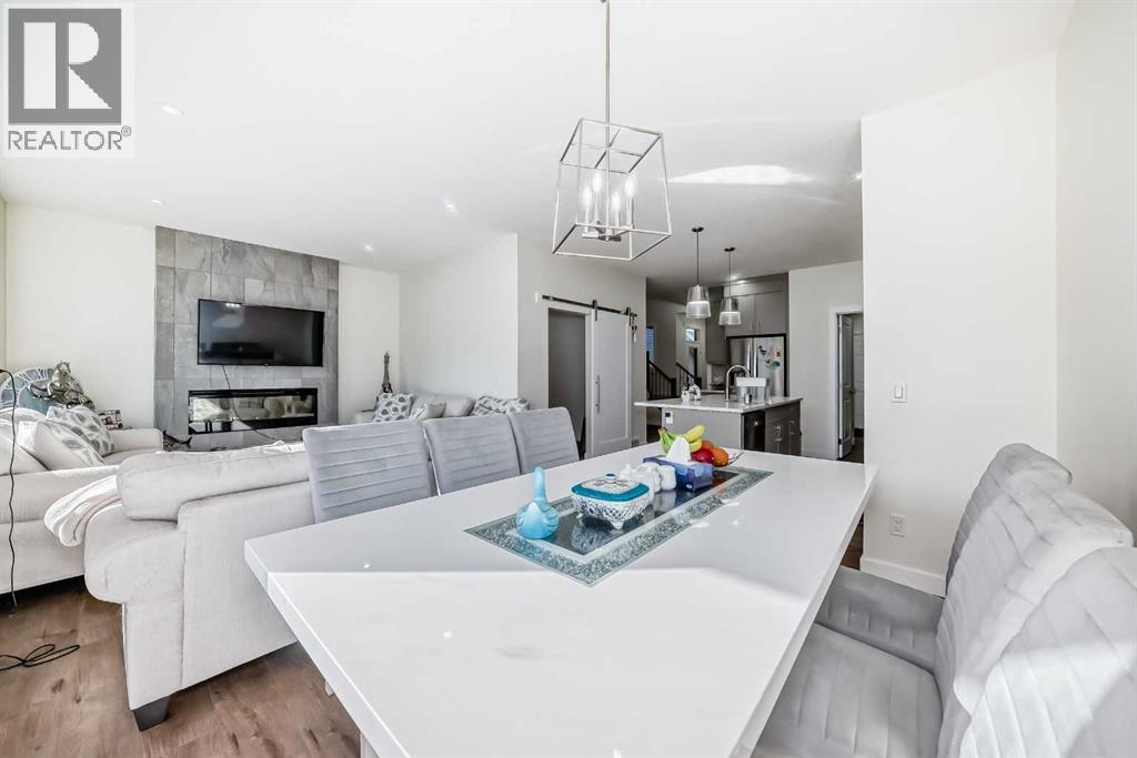 Single Family House for Sale in  Silver Spruce Grove SW Silverado Calgary 