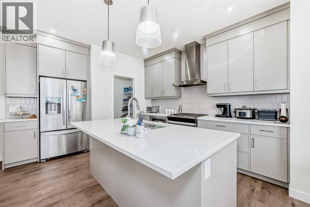 Single Family House for Sale in  Silver Spruce Grove SW Silverado Calgary 