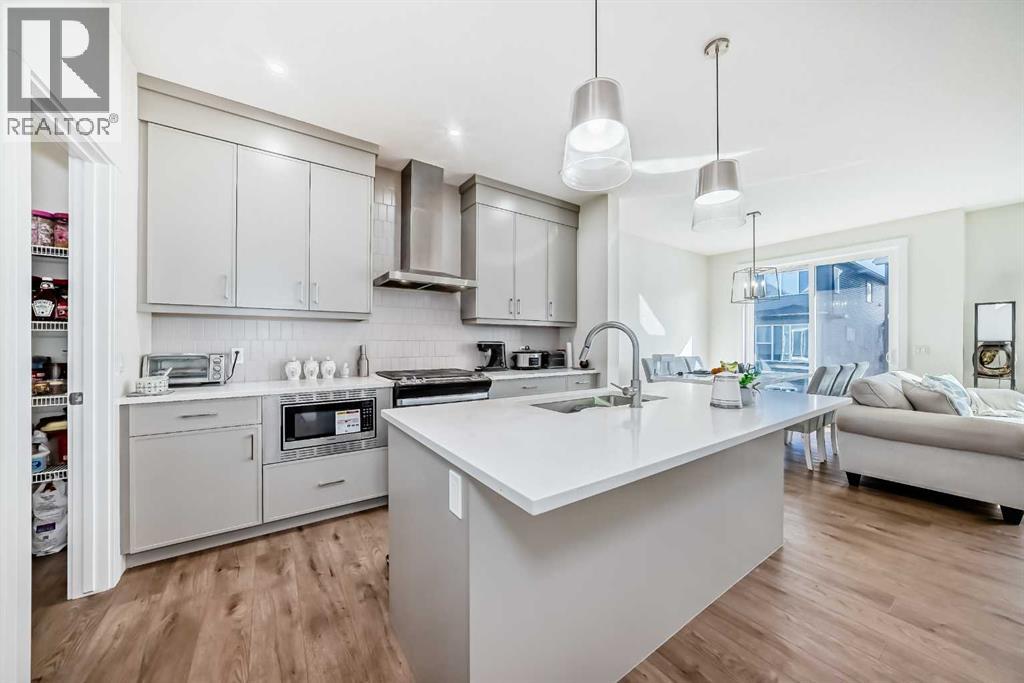 Single Family House for Sale in  Silver Spruce Grove SW Silverado Calgary 