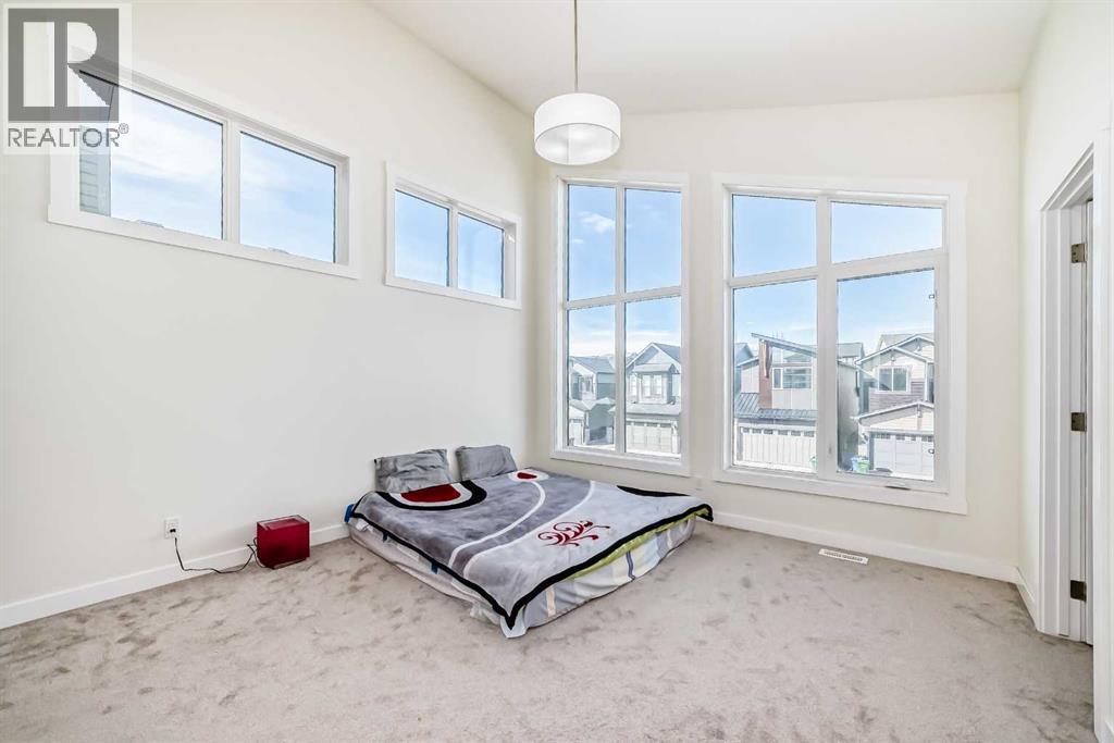 Single Family House for Sale in  Silver Spruce Grove SW Silverado Calgary 