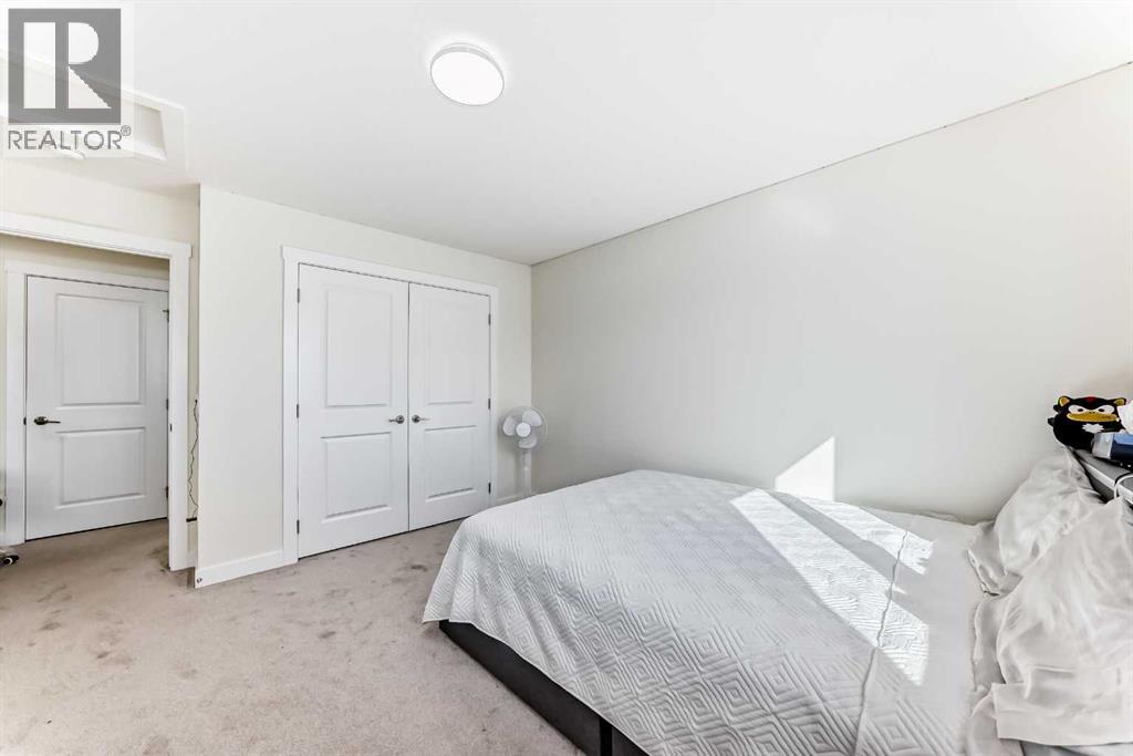 Single Family House for Sale in  Silver Spruce Grove SW Silverado Calgary 