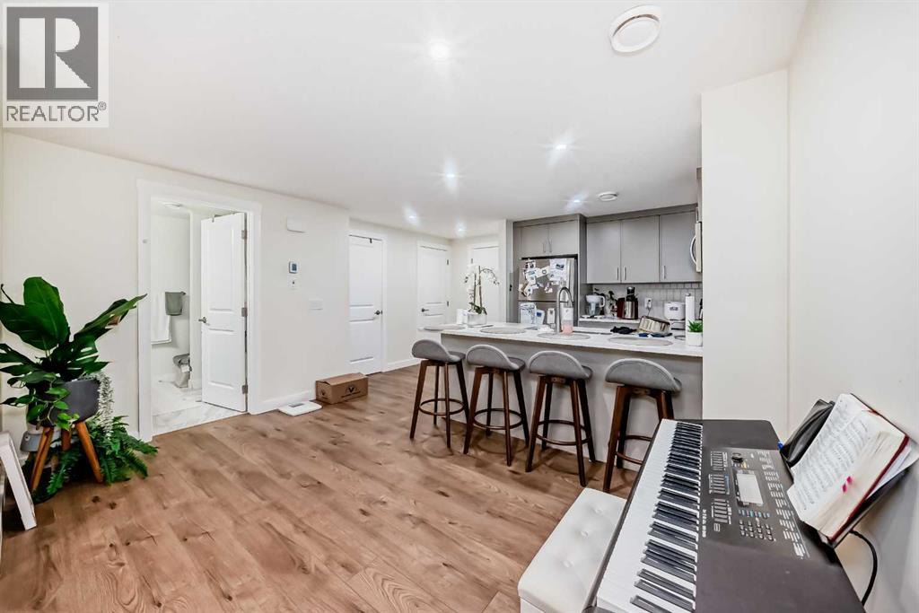 Single Family House for Sale in  Silver Spruce Grove SW Silverado Calgary 