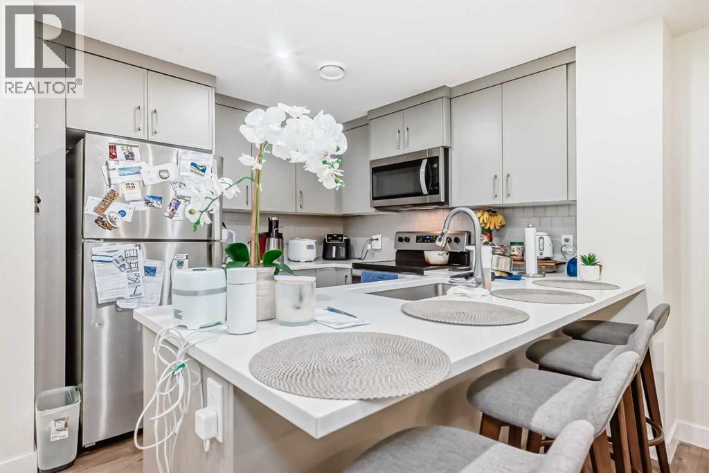 Single Family House for Sale in  Silver Spruce Grove SW Silverado Calgary 