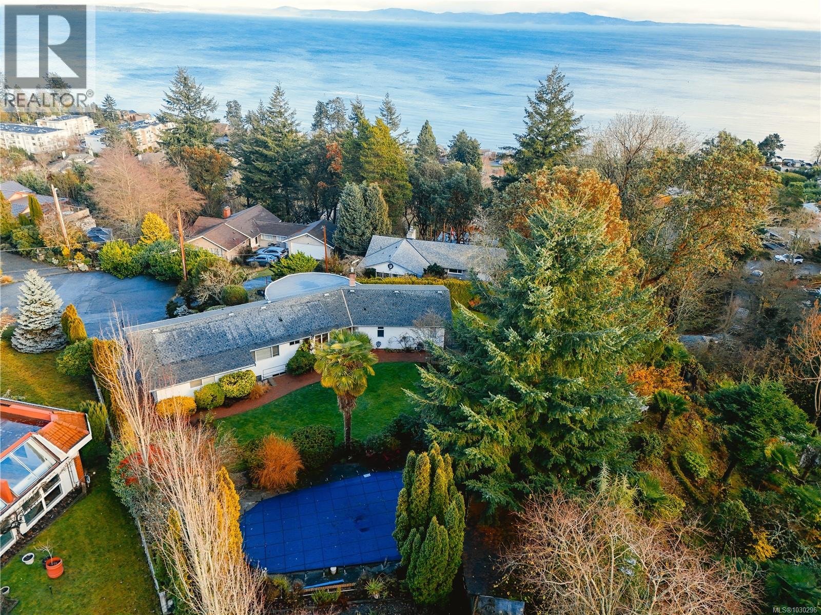  5054 Catalina Terrace, Saanich