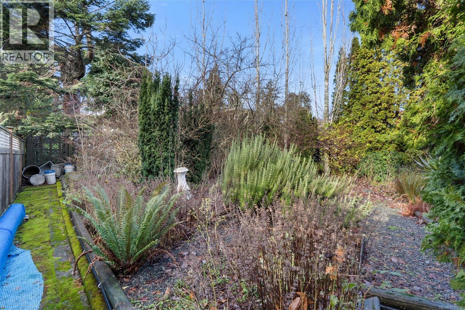  5054 Catalina Terrace, Saanich
