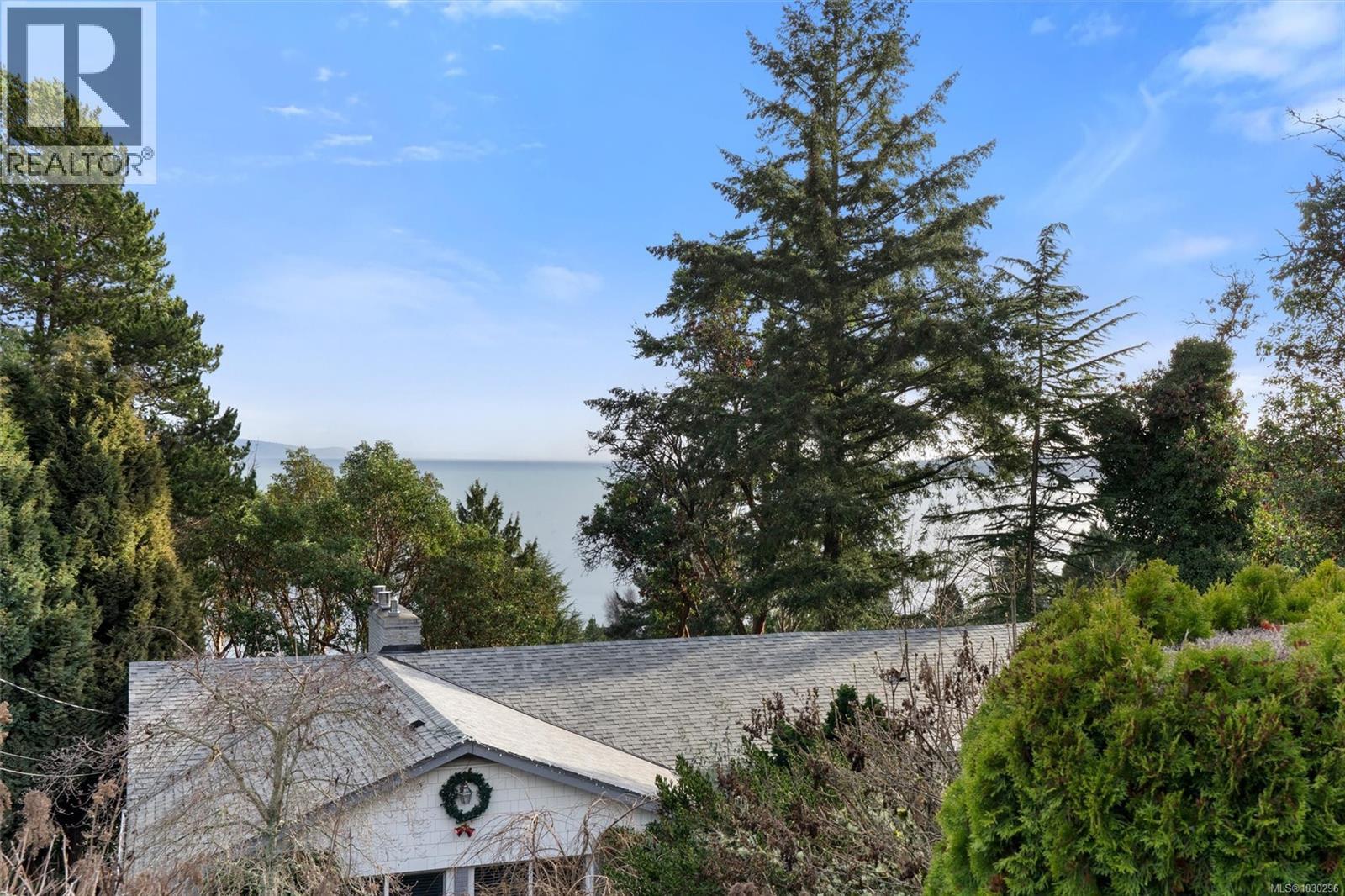  5054 Catalina Terrace, Saanich