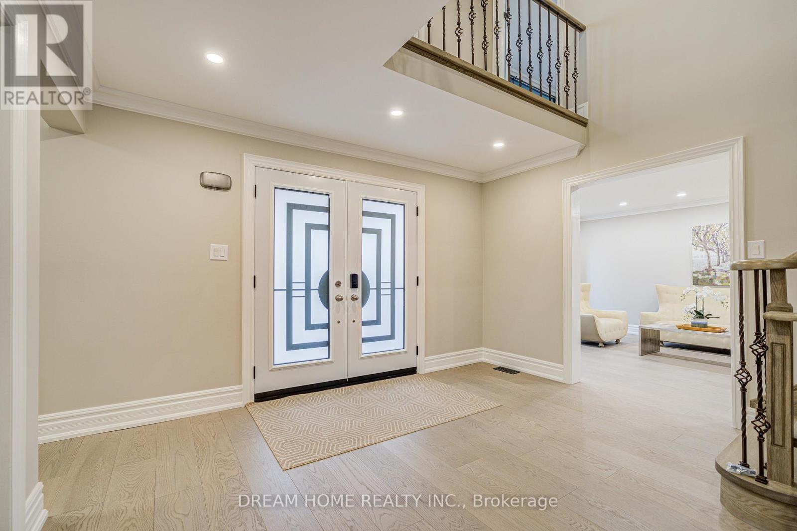 352 KENNEDY STREET W - 4