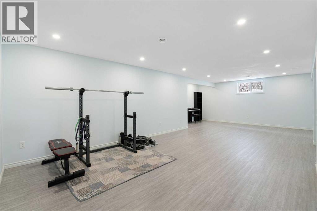 Single Family House Bungalow for Sale in  Silverview Way NW Silver Springs Calgary 