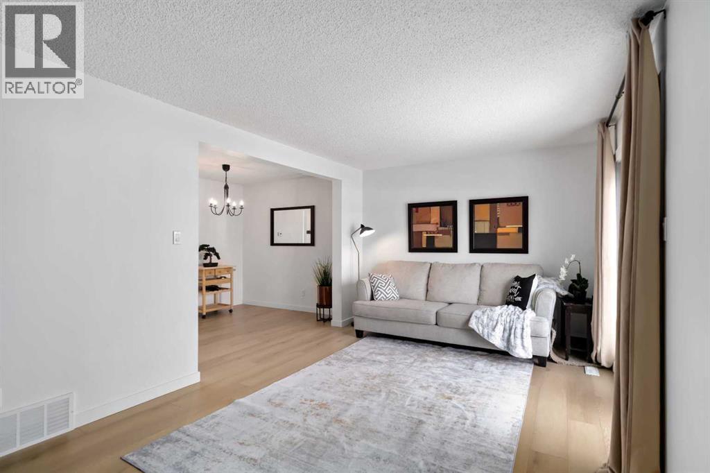 157 DICKINS Drive, Fort McMurray