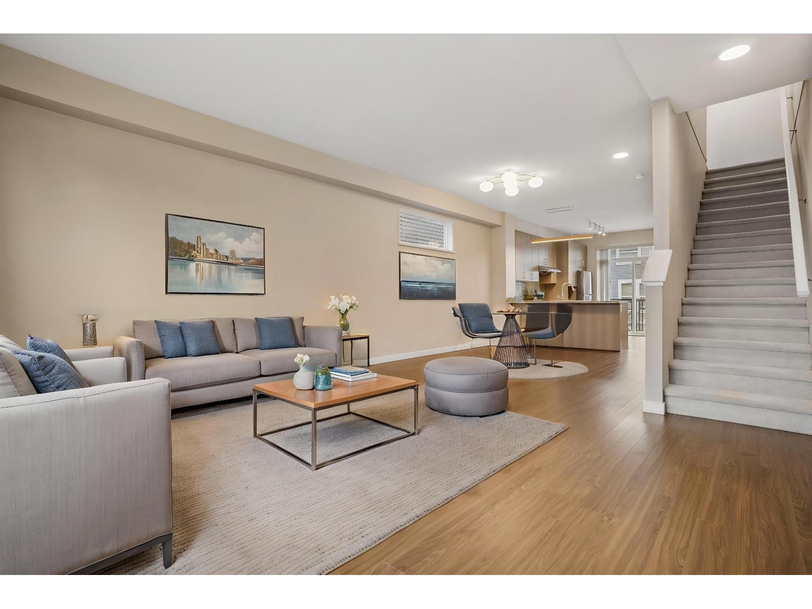 #35-10415 DELSOM Crescent, Delta