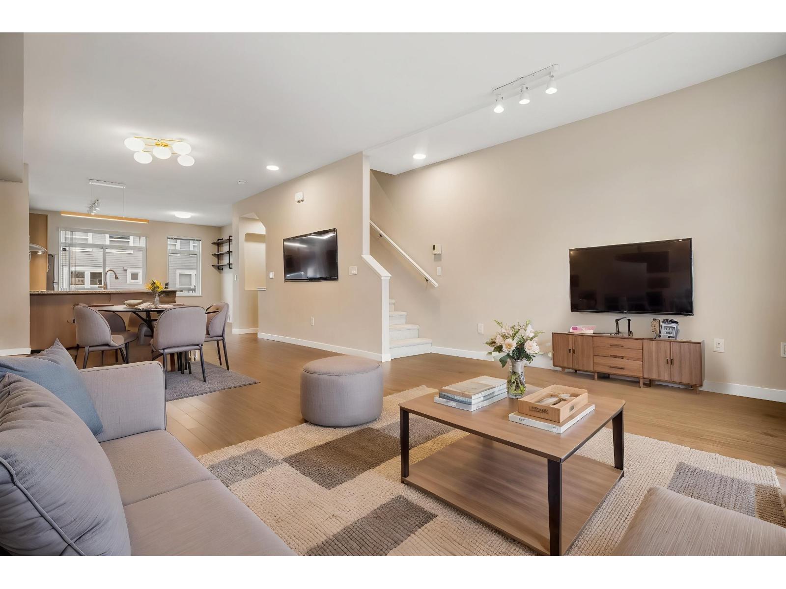 #35-10415 DELSOM Crescent, Delta